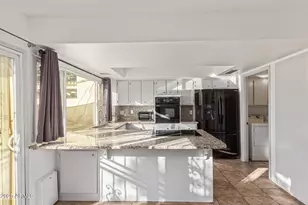 2017 W Hazelwood Pkwy, Phoenix, AZ 85015 - Photo 15