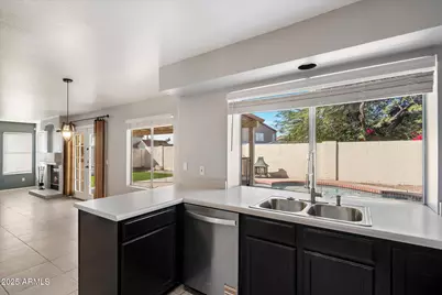 18820 N 35th Way, Phoenix, AZ 85050 - Photo 7