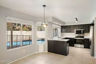 18820 N 35th Way, Phoenix, AZ 85050 - Photo 9