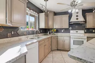 1053 W 11th St, Mesa, AZ 85201 - Photo 9