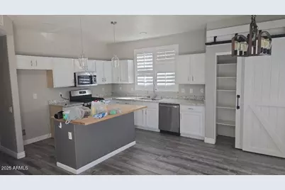 854 S Comanche Court, Chandler, AZ 85224 - Photo 3