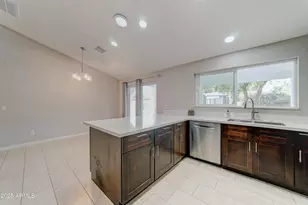 2057 N Ashbrook Cir, Mesa, AZ 85213 - Photo 9