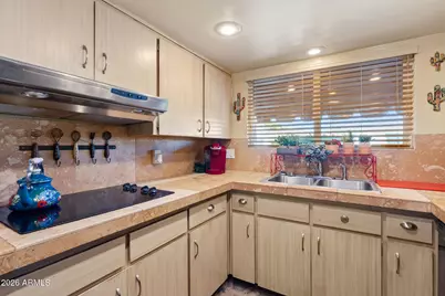 7607 E Northland Drive, Scottsdale, AZ 85251 - Photo 15