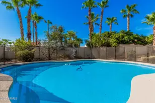 816 E Forest Hills Dr, Phoenix, AZ 85022 - Photo 19