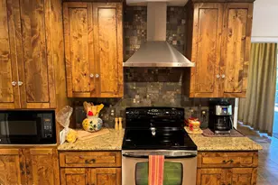 1009 N Villa Nueva Dr, Litchfield Park, AZ 85340 - Photo 11