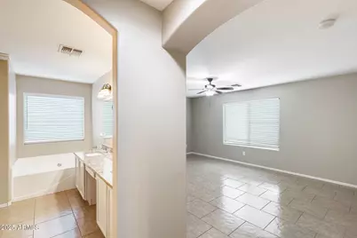 1824 W Lydia Lane, Phoenix, AZ 85041 - Photo 27