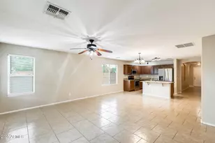 1824 W Lydia Ln, Phoenix, AZ 85041 - Photo 15