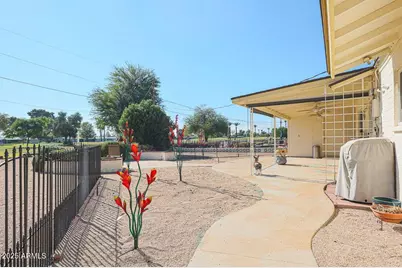 10701 W El Dorado Drive, Sun City, AZ 85351 - Photo 27