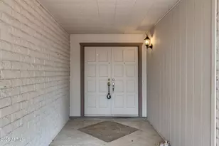 10841 N 39th Dr, Phoenix, AZ 85029 - Photo 9