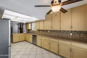 10841 N 39th Dr, Phoenix, AZ 85029 - Photo 19