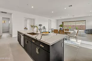 13043 W Eagle Feather Rd, Peoria, AZ 85383 - Photo 9