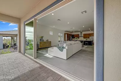 13043 W Eagle Feather Road, Peoria, AZ 85383 - Photo 11