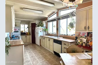 34851 S Desert Cove, Black Canyon City, AZ 85324 - Photo 5