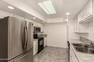 13657 N 108th Dr, Sun City, AZ 85351 - Photo 9