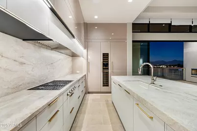 6587 N Palmeraie Boulevard #3010, Paradise Valley, AZ 85253 - Photo 9