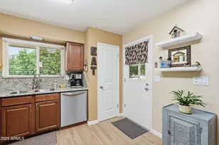 9219 N 107th Dr, Sun City, AZ 85351 - Photo 13