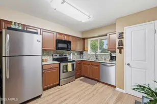 9219 N 107th Dr, Sun City, AZ 85351 - Photo 11