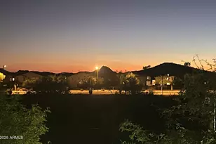 2425 W Bronco Butte Trl, Phoenix, AZ 85085 - Photo 37