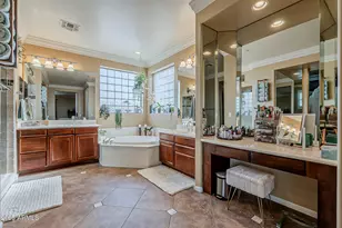 311 E Frances Ln, Gilbert, AZ 85295 - Photo 9