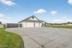 22226 E Misty Ct, Queen Creek, AZ 85142 - Photo 11