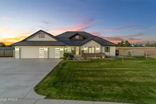 22226 E Misty Ct, Queen Creek, AZ 85142 - Photo 1