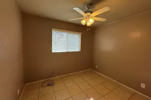 1714 W Cochise Dr, Phoenix, AZ 85021 - Photo 17