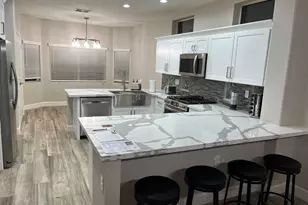 14608 W Horizon Dr, Sun City West, AZ 85375 - Photo 9