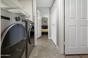 8570 E Indian School Rd, Scottsdale, AZ 85251 - Photo 27