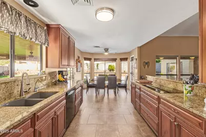 16402 S 39th Street, Phoenix, AZ 85048 - Photo 11