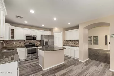 3545 E Crescent Way, Gilbert, AZ 85298 - Photo 11