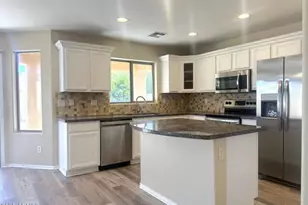 3545 E Crescent Way, Gilbert, AZ 85298 - Photo 7