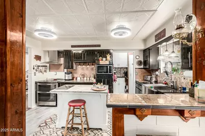 11033 W Alabama Avenue, Sun City, AZ 85351 - Photo 9