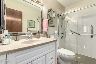 11033 W Alabama Ave, Sun City, AZ 85351 - Photo 15