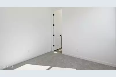 10309 S 20th Lane, Phoenix, AZ 85041 - Photo 19