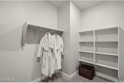 21114 N 58th Way, Phoenix, AZ 85054 - Photo 23