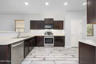 8221 W Atlantis Wy, Phoenix, AZ 85043 - Photo 5