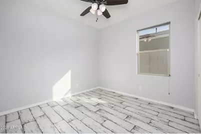 8221 W Atlantis Way, Phoenix, AZ 85043 - Photo 7