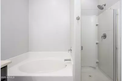 8221 W Atlantis Way, Phoenix, AZ 85043 - Photo 13