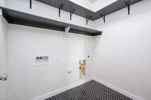 8221 W Atlantis Wy, Phoenix, AZ 85043 - Photo 15