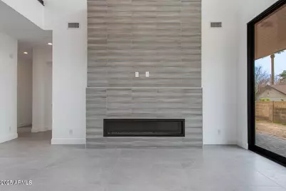 100 W Northern Avenue #15, Phoenix, AZ 85021 - Photo 9