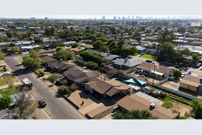 2035 W Denton Lane, Phoenix, AZ 85015 - Photo 31