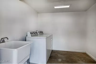 2035 W Denton Lane, Phoenix, AZ 85015 - Photo 31