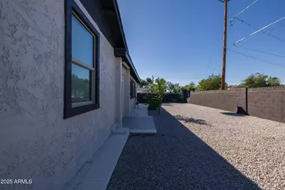 4602 N 47th Avenue, Phoenix, AZ 85031 - Photo 17