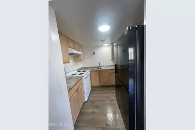 2698 N 43rd Avenue #D, Phoenix, AZ 85009 - Photo 3