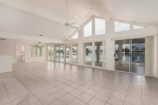 10626 W Emerald Point, Sun City, AZ 85351 - Photo 9