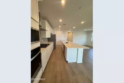 13351 W Eagle Feather Road, Peoria, AZ 85383 - Photo 5