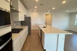 13351 W Eagle Feather Rd, Peoria, AZ 85383 - Photo 5