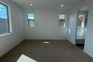 13351 W Eagle Feather Rd, Peoria, AZ 85383 - Photo 9