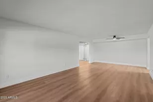 3825 E Camelback Rd, Phoenix, AZ 85018 - Photo 15