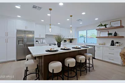 10511 W Kingswood Circle, Sun City, AZ 85351 - Photo 1